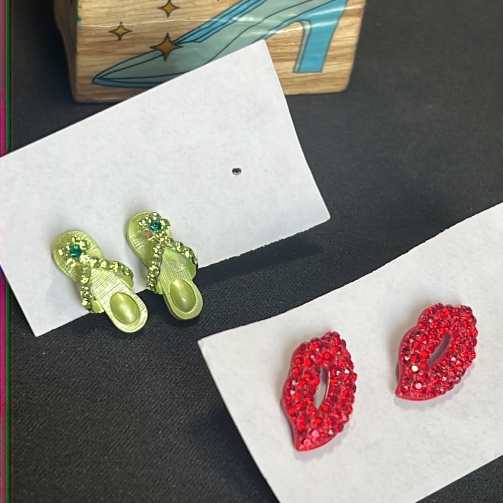 Minimalist Summer Cute  Stud Earrings